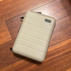 AWAY Accessory Toiletry Bag